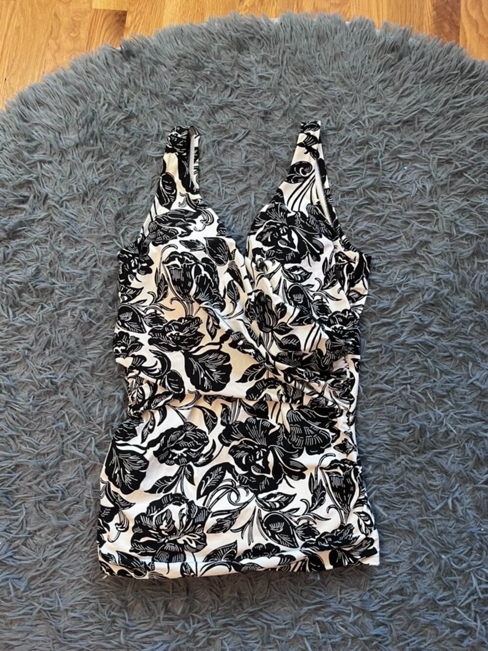 Land's End Black White Swim Top Size 14 Floral Print